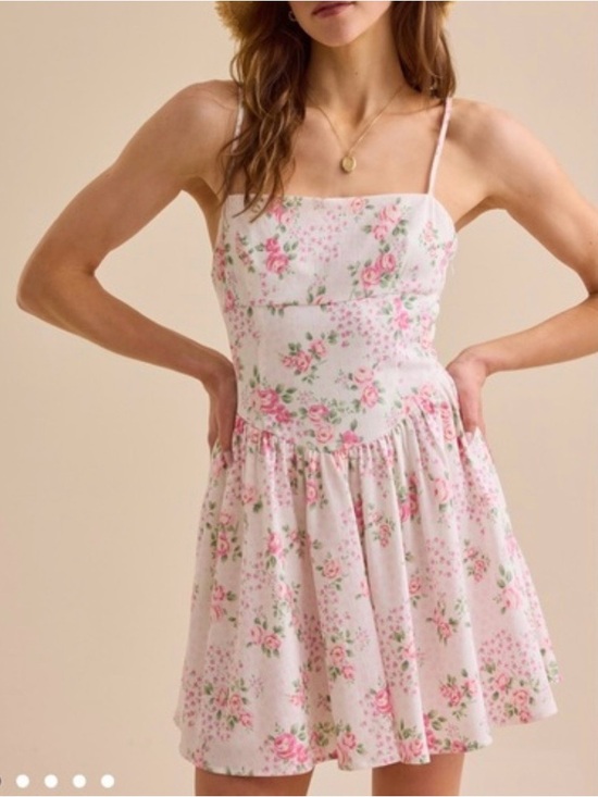 Altar'd State Dresses & Skirts - Altar'd State White Floral Mini Dress with Pink Roses, Pockets, size Large